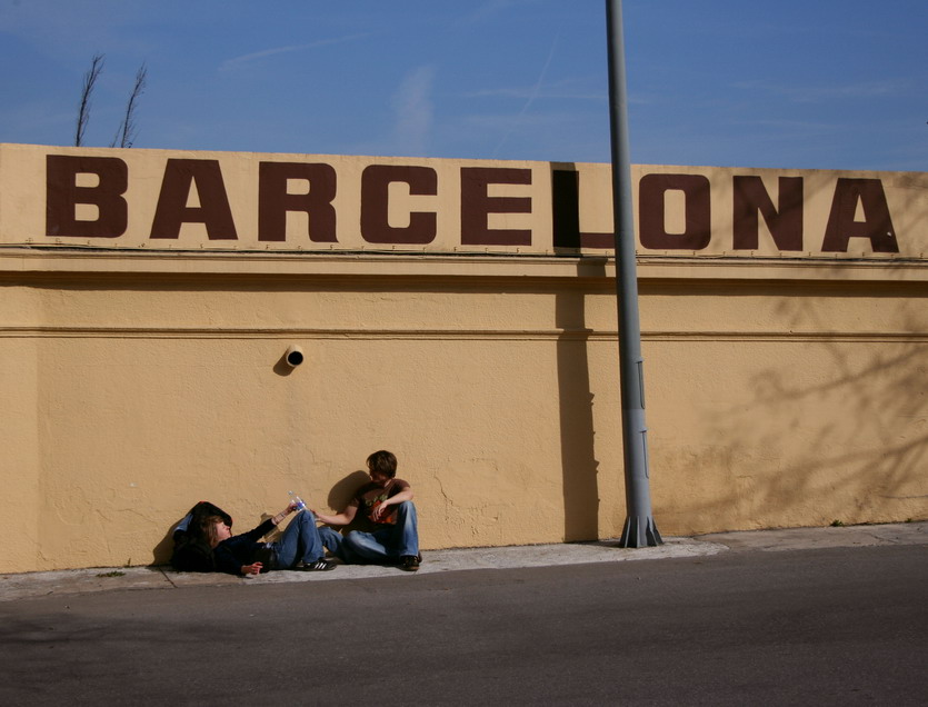 frühlingshafter sonnenschein über barcelona