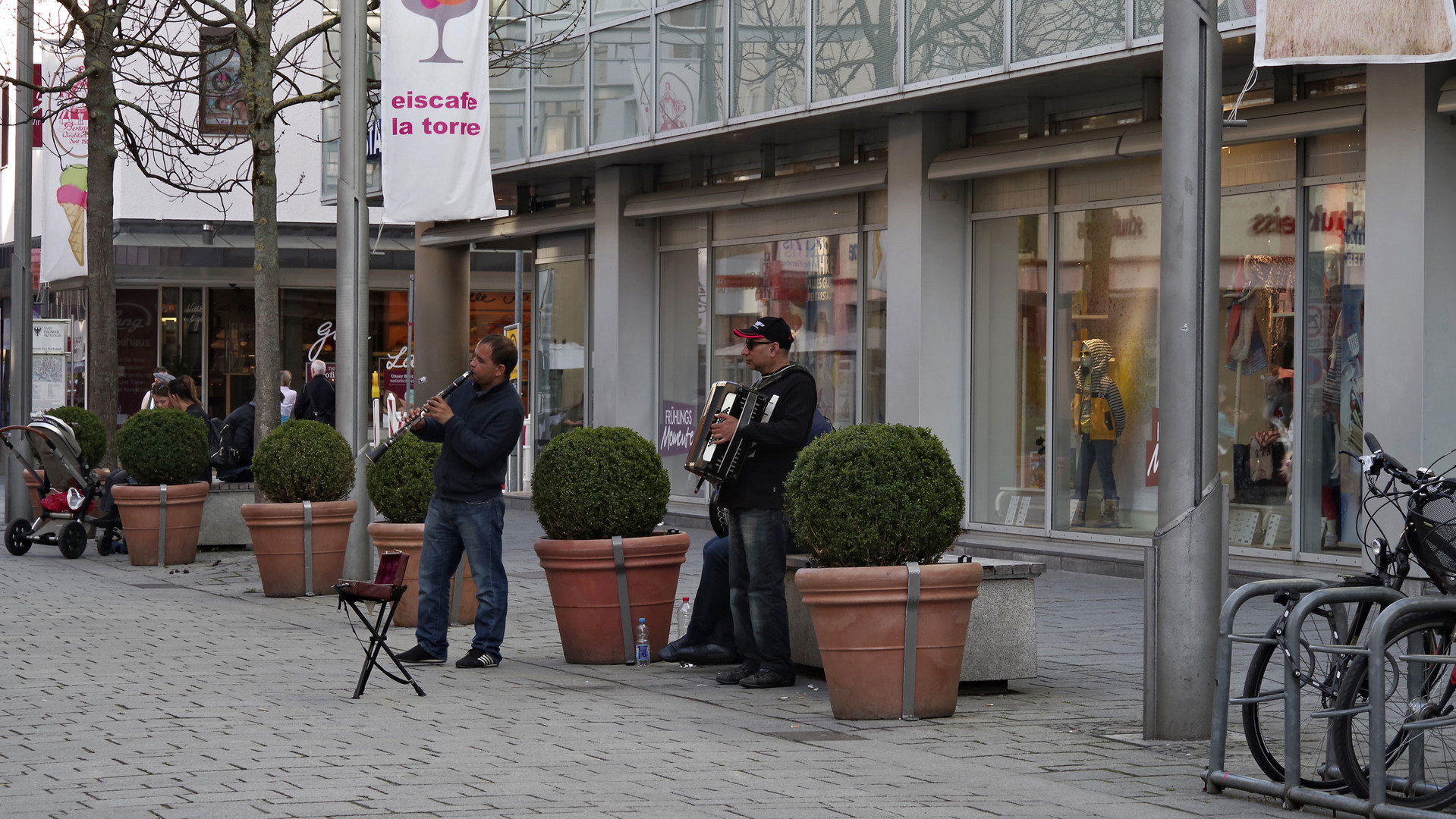 Frühlingsmusikanten in Esslingen-Fußgängerzone