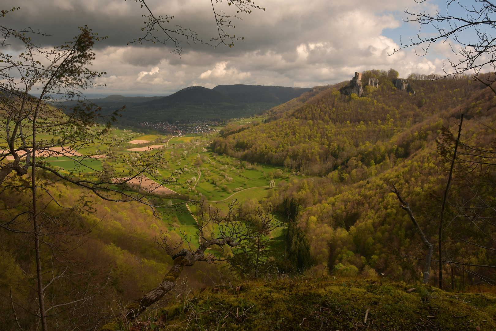 Frühlingsstimmung im Neidlinger Tal