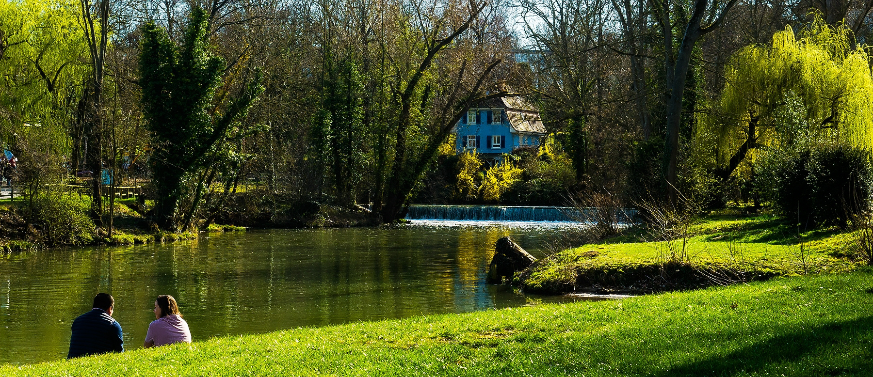  Frühlingstag am Fluss in Zeiten von Corona