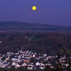 Frühlingsvollmond über Güls I