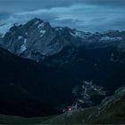 Frühmorgendlicher Blick ins Tal