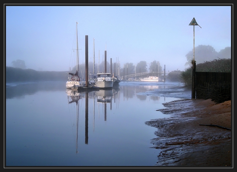 Frühmorgens am Berner Yachthafen