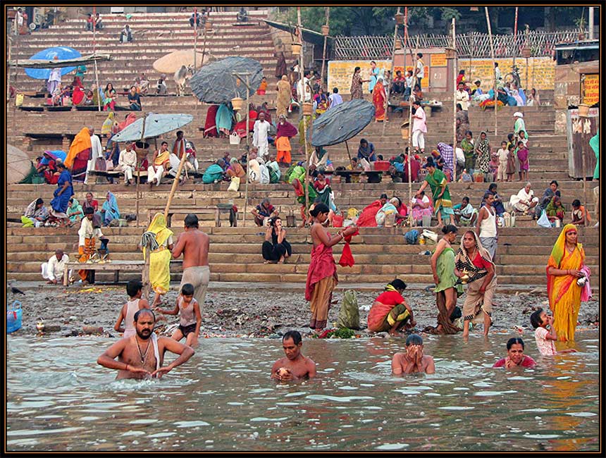 Frühmorgens am Ganges