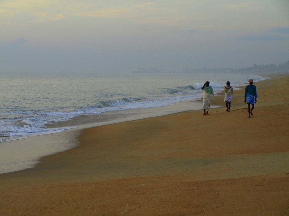 frühmorgens am Strand von Mahabalipuram