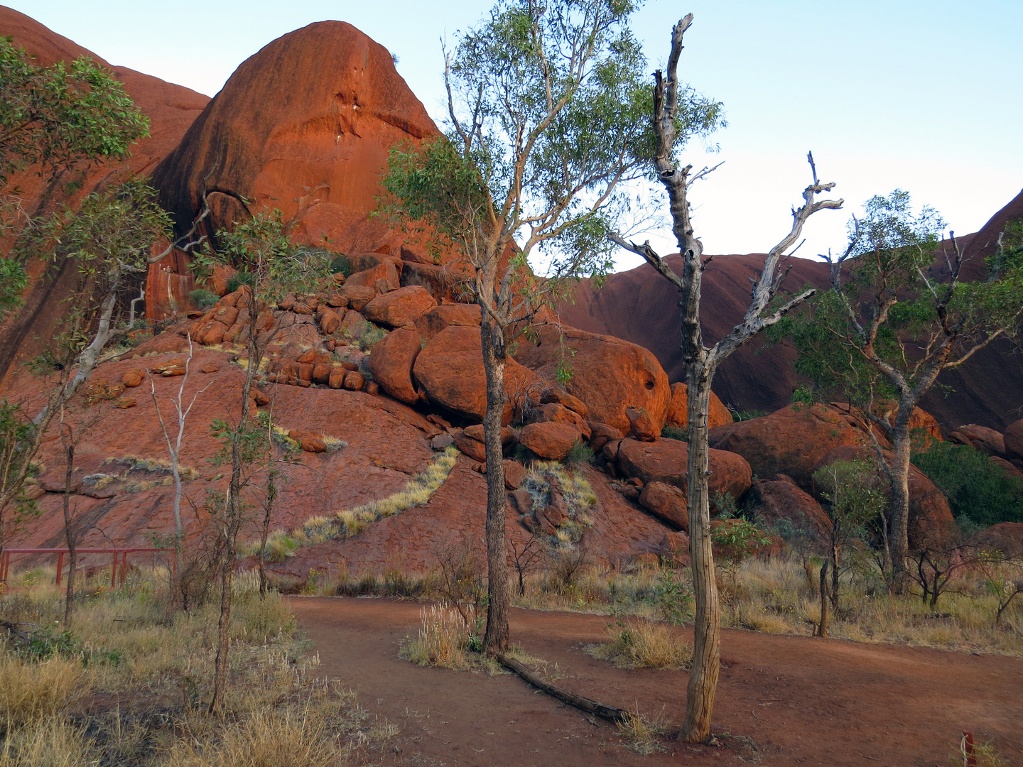 Frühmorgens am Uluru (Ayers Rock), Australien