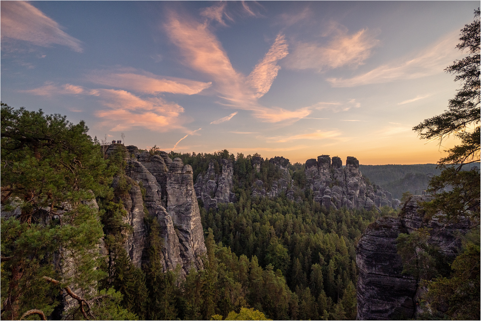 Frühmorgens auf dem Basteiweg