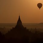 Frühmorgens in Bagan ...