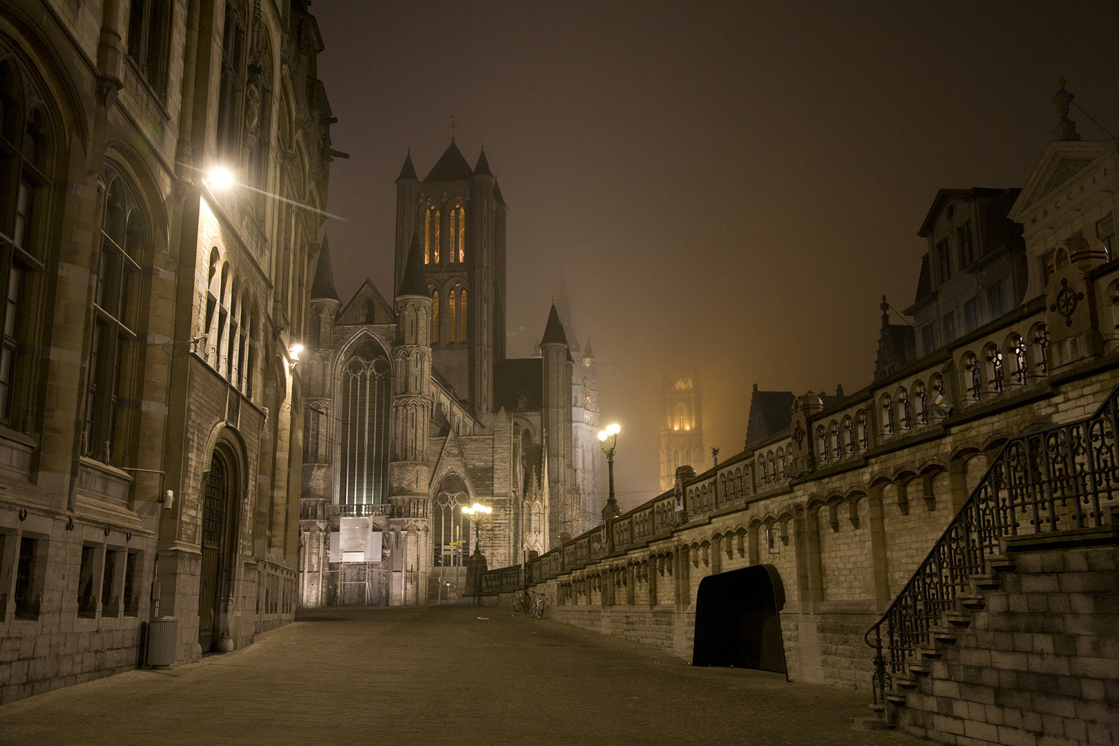 Frühmorgens in Gent