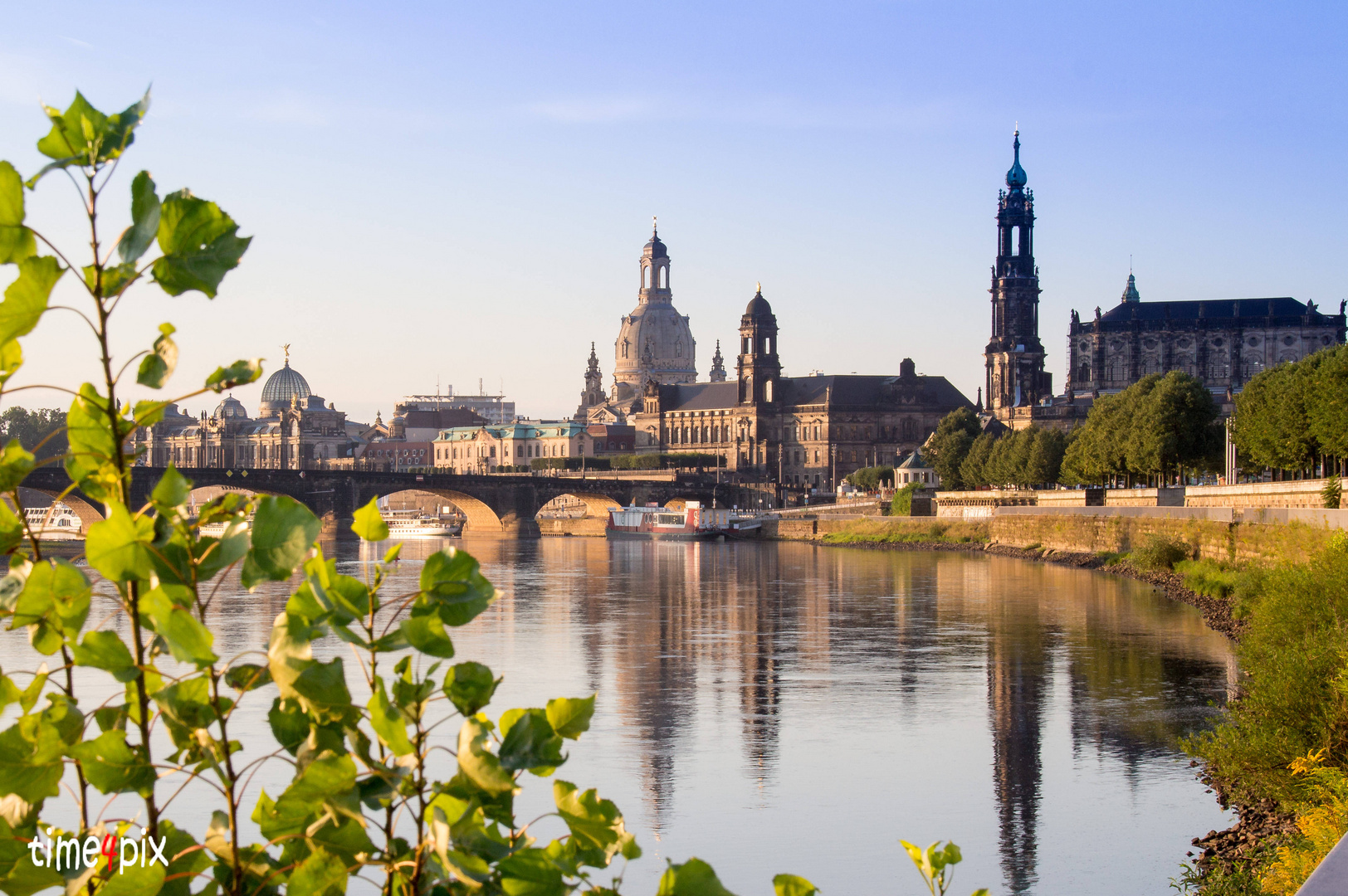 Frühmorgentlicher Blick auf Dresden