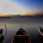 Frühnebel am See