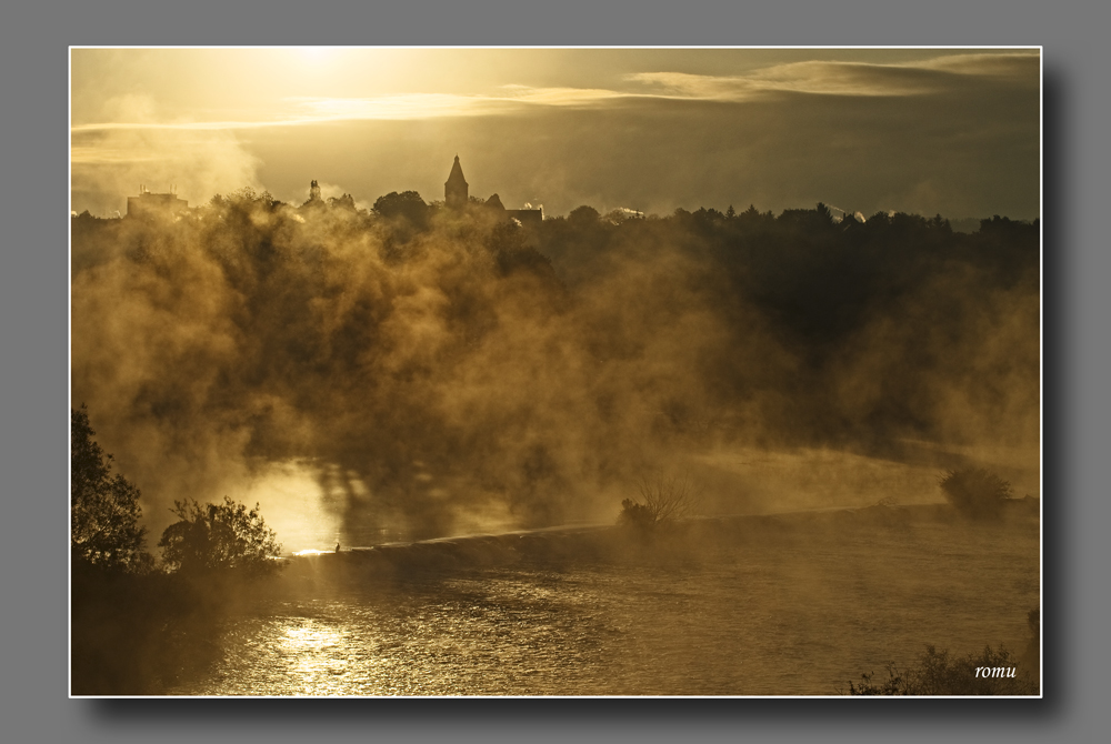 Frühnebel an der Ruhr