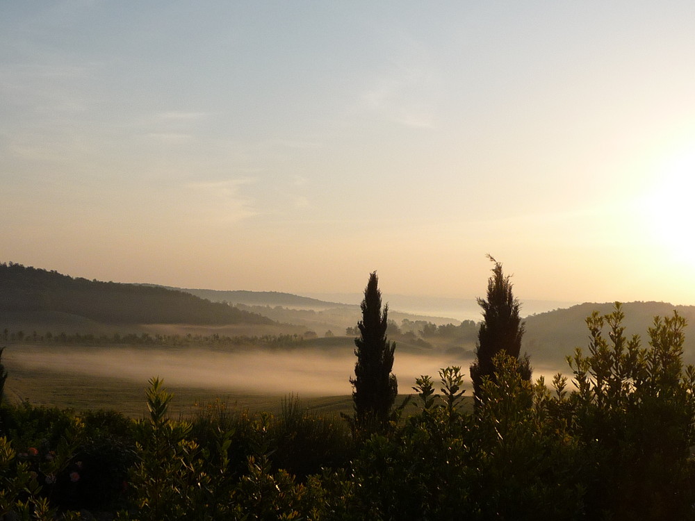 Frühnebel in der Toskana