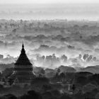 Frühnebel über Bagan