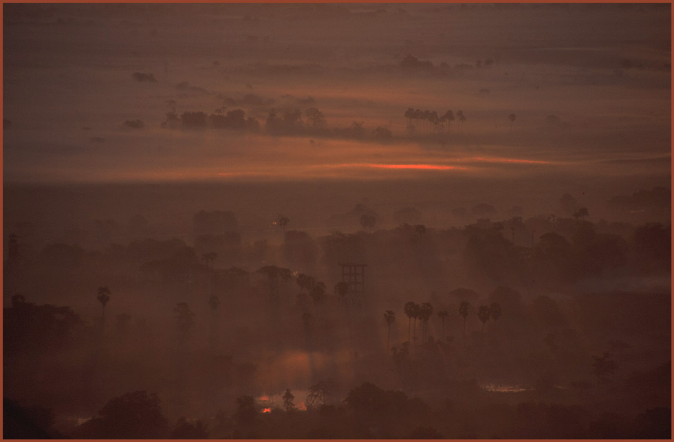 Frühnebel über Mandalay