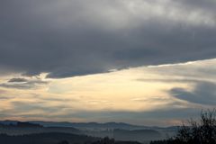 Frühnebel und mystischer Sonnenaufgang II