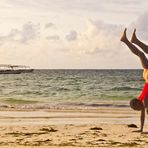 frühsport am strand in mombasa II......