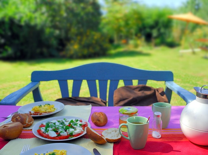 Frühstück im Garten Foto & Bild stillleben, zufällige