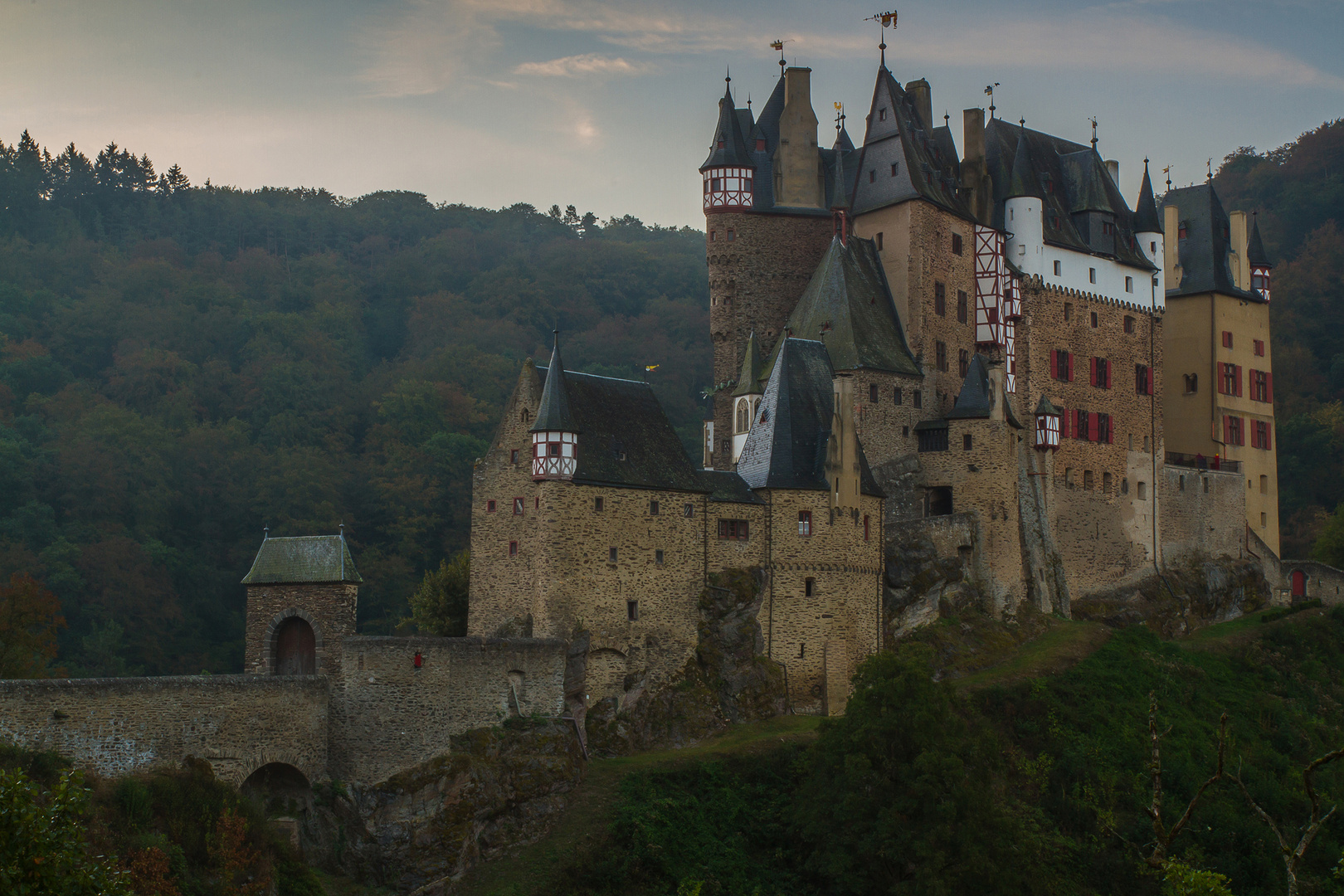 Frühstück in Burg Eltz...