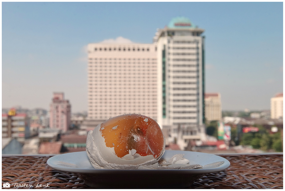 Frühstück in Yangon, ....