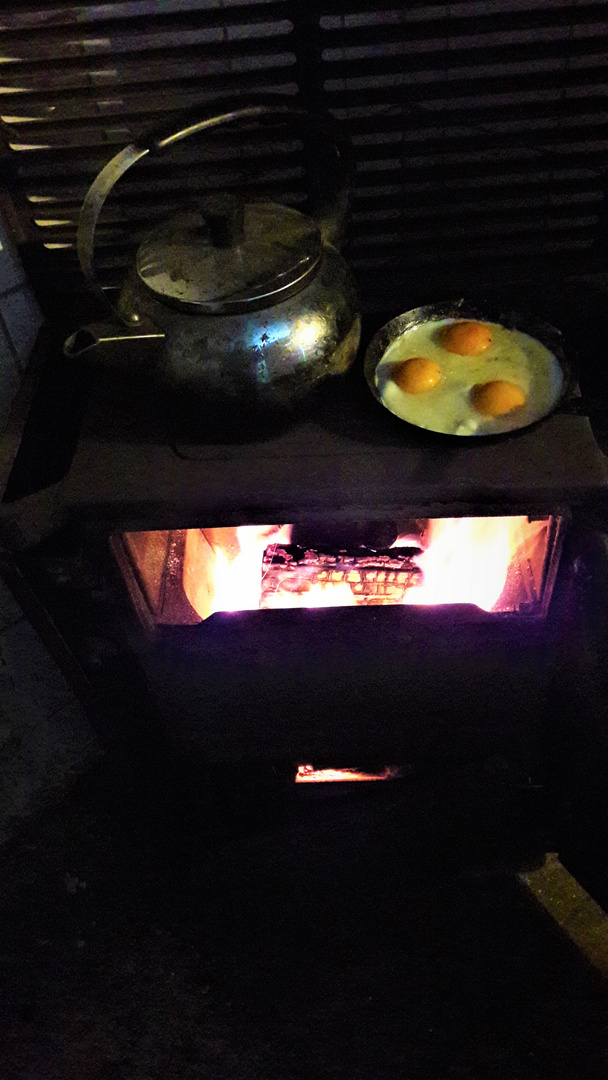 Frühstück unter Feuer :-) !