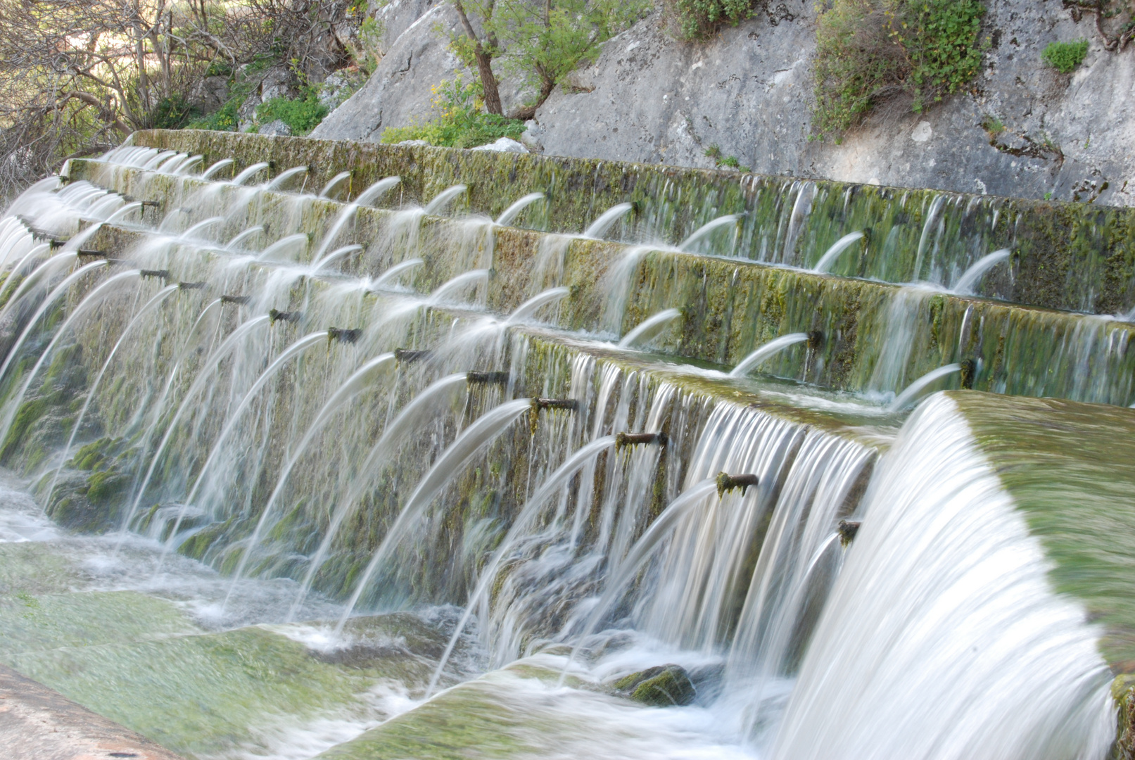 FUENTE DE LOS CIEN CAÑOS