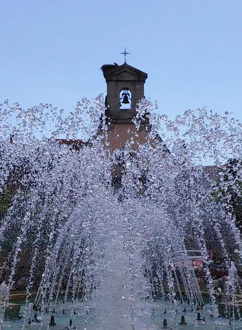 Fuente-Iglesia