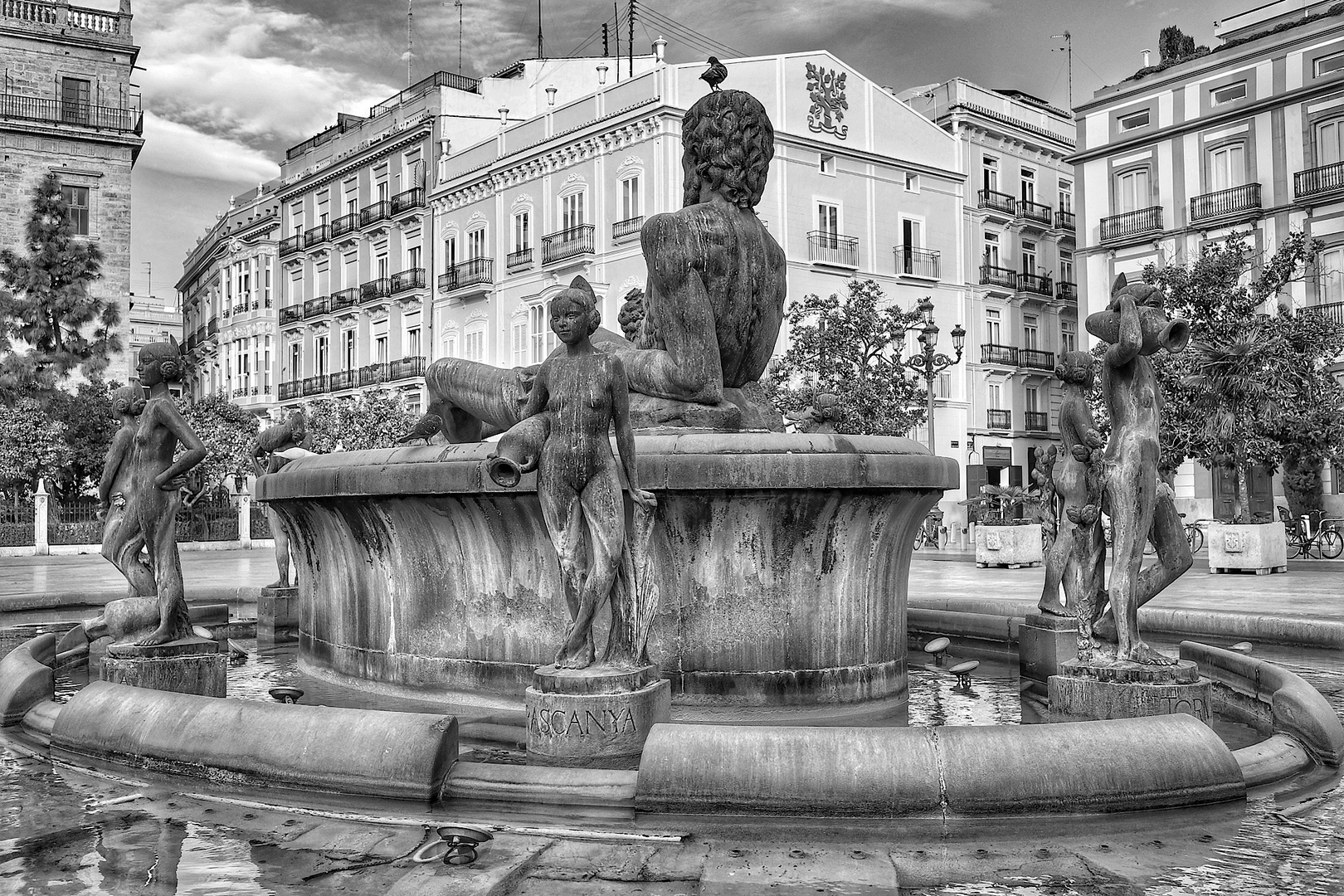 Fuente Plaza de la Virgen