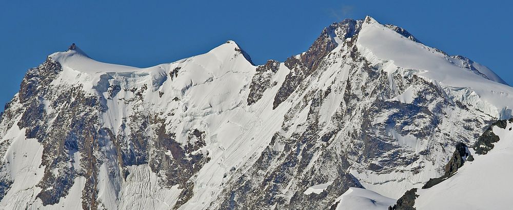 Für 4000er Freunde: Vermutlich ist die Dofourspitze mit 4634m und Nordend mit 4609m ...