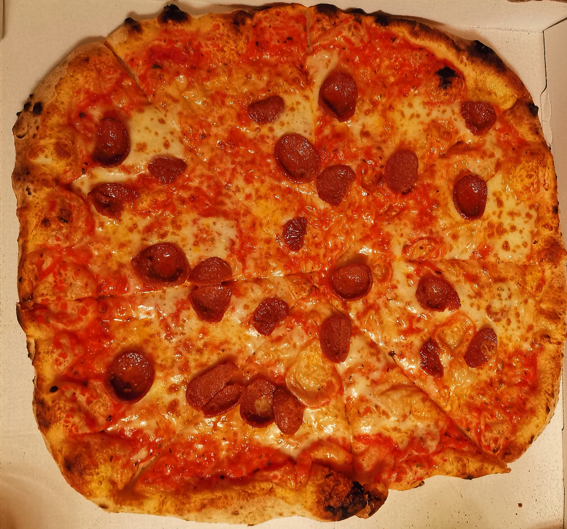 Für den kleinen Hunger Pizza Sucuk 30cm Foto &amp; Bild | deutschland ...