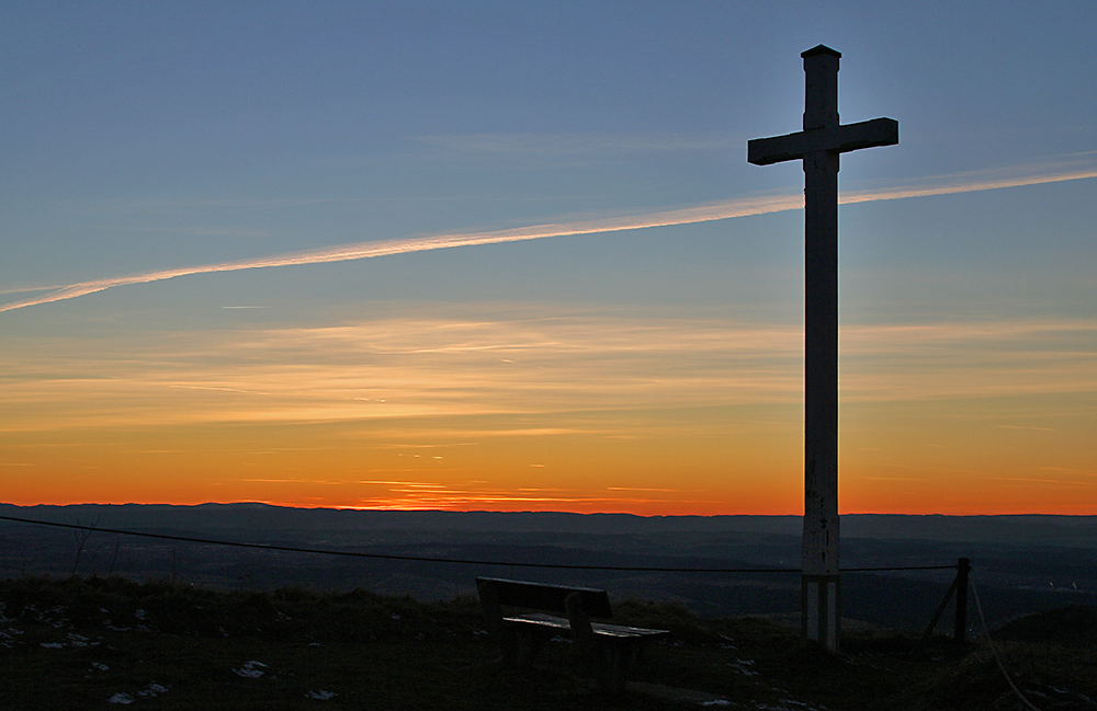 Für die Christen ist das  Kreuz am Karfreitag von hoher  Symbolkraft...