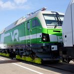 Für die Finnische Staatsbahn ist diese  grüne Lok bestimmt