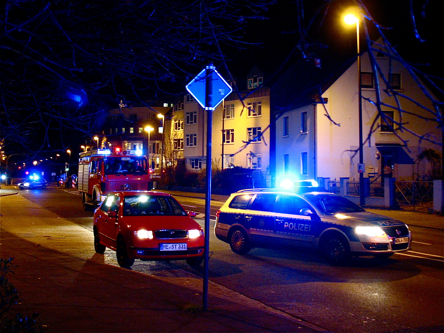 Für die netten, hilfsbereiten "Bullen" In Monh., Lgf., Hld. und anderswo - und deren guten Kaffee!