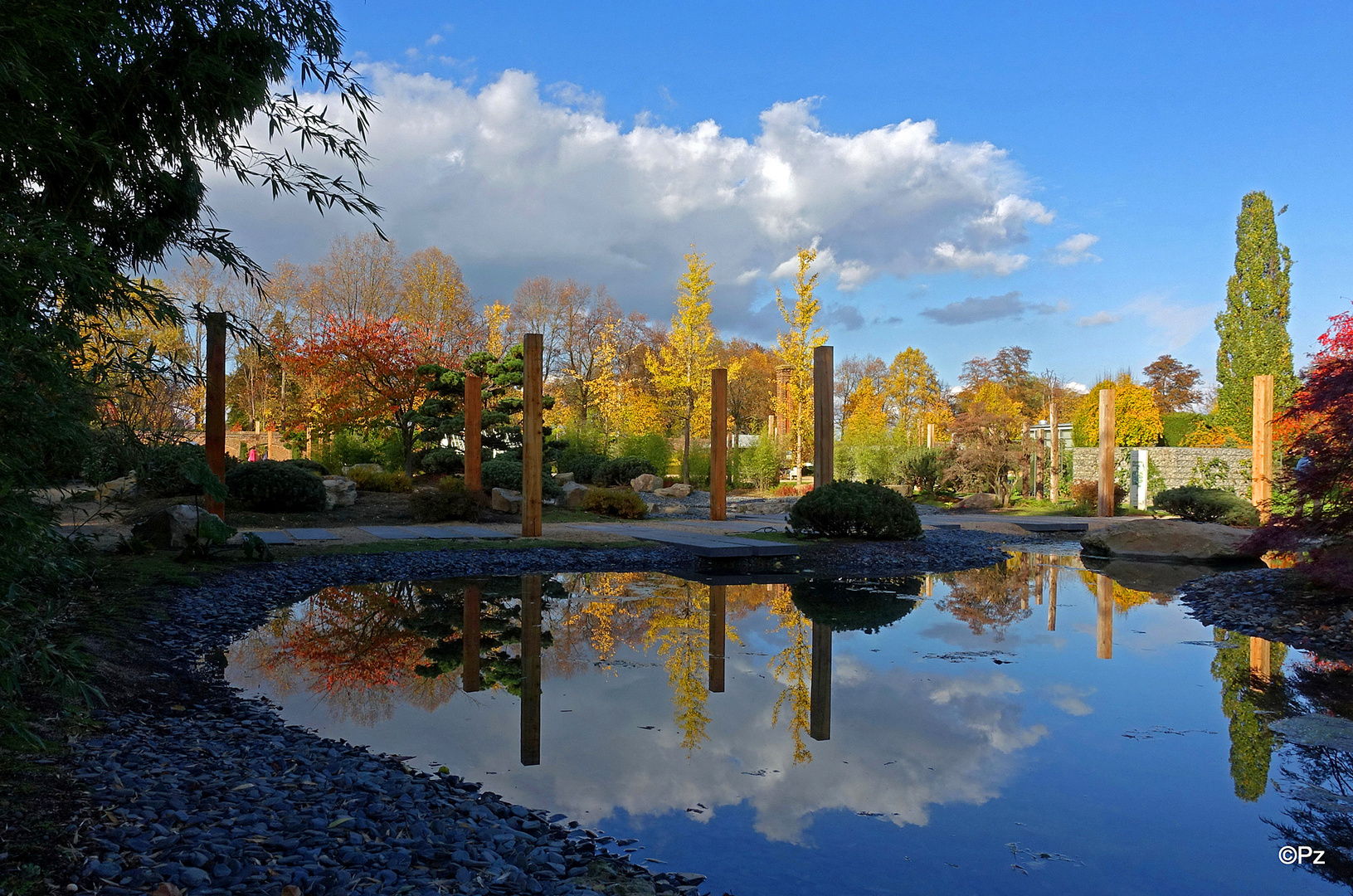 Für Dienstag ist Spiegeltag: Der japanische Garten von Schloss Dyck ...