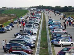 Für einen Tag der teuereste Parkplatz der Republik die A 20 am 3. Oktober 2004