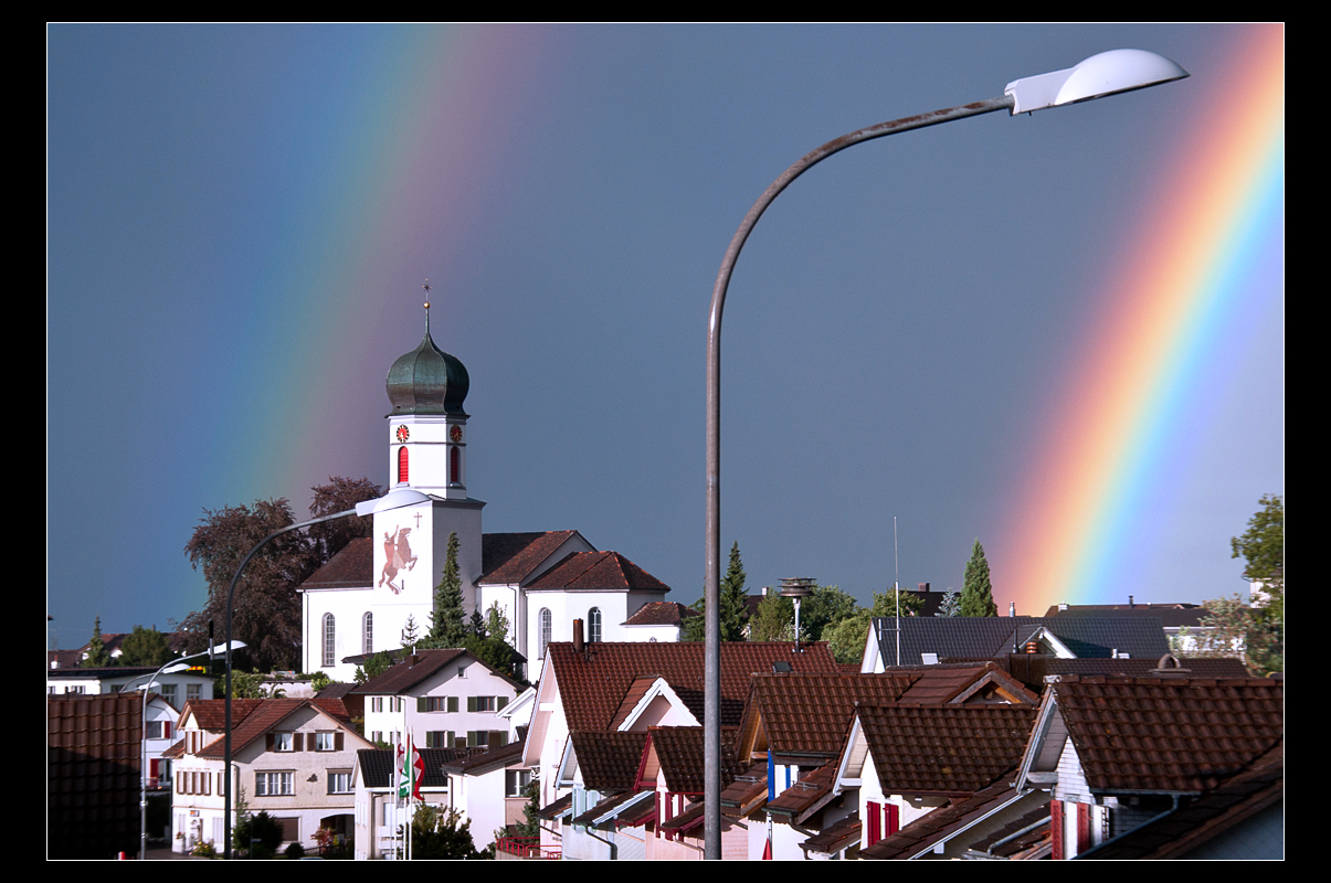 Für jeden Bogen eine Lampe oder so.....