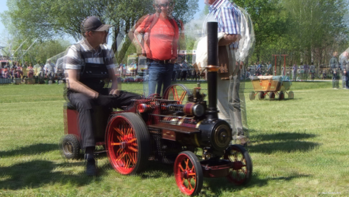 Für Polmonitore eventuell etwas scrollen und eventuell auch "F11" drücken 