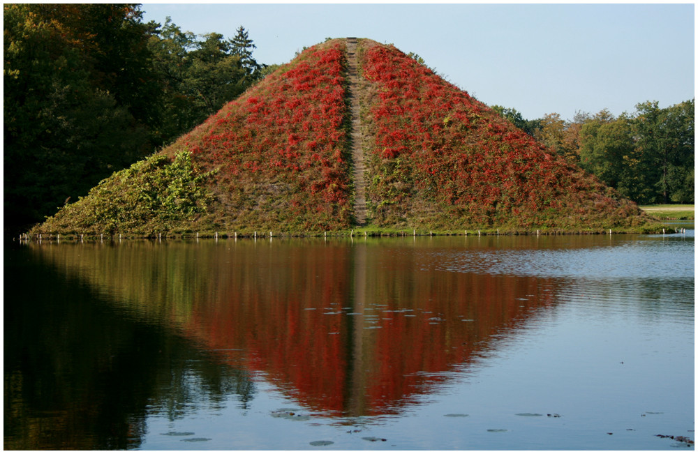 Fürst Pückler Pyramide Foto & Bild landschaft, garten
