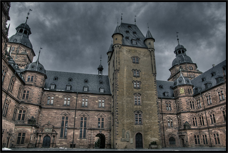 Fürstenschloss Johannisburg II