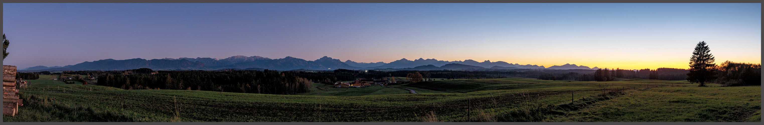 Füssner Land im Tag/Nacht Übergang