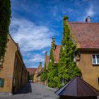 Fuggerei mit Brunnen