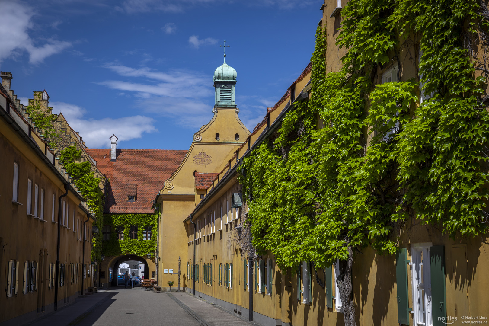 Fuggerei mit Kirche