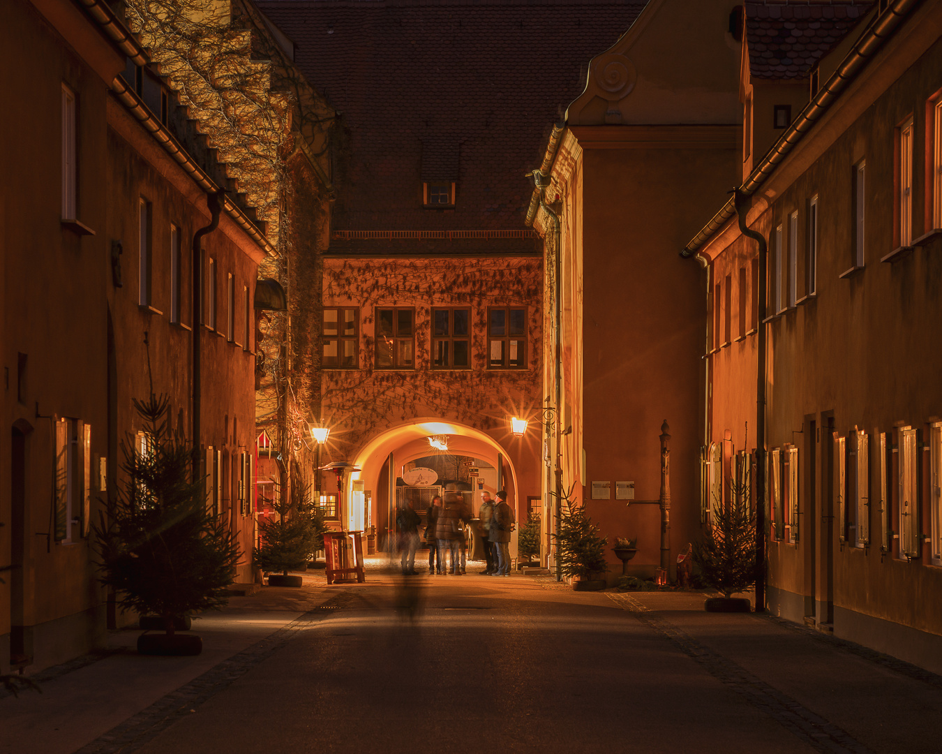 Fuggerei: Und nach dem Rundgang noch zu den 'Tafeldeckern'...