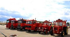 Fuhrpark "Roncalli" Von Oldtimer-bis Supermodern! Aufn. Karlsruhe Messplatz.