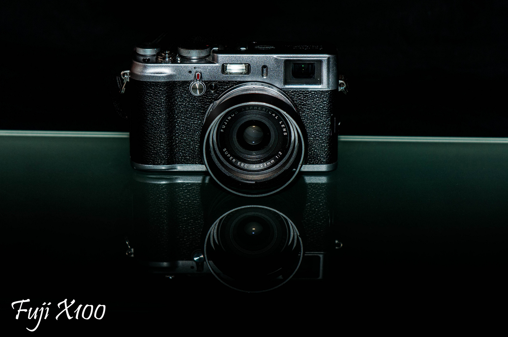 Fuji X100