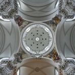 Fuldaer Dom - Blick in die Kuppel