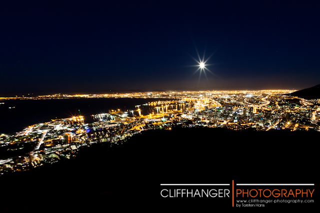 Full Moon above Cape Town