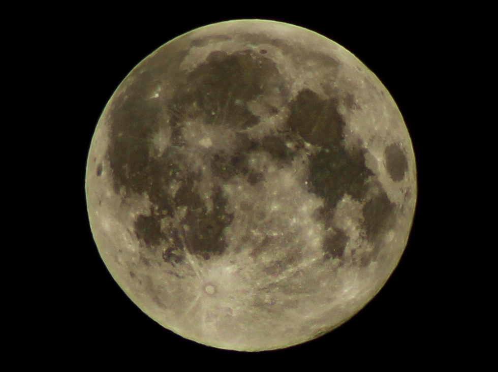 Full Moon on 30-08-2015