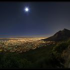 ---Full moon over Cape Town---