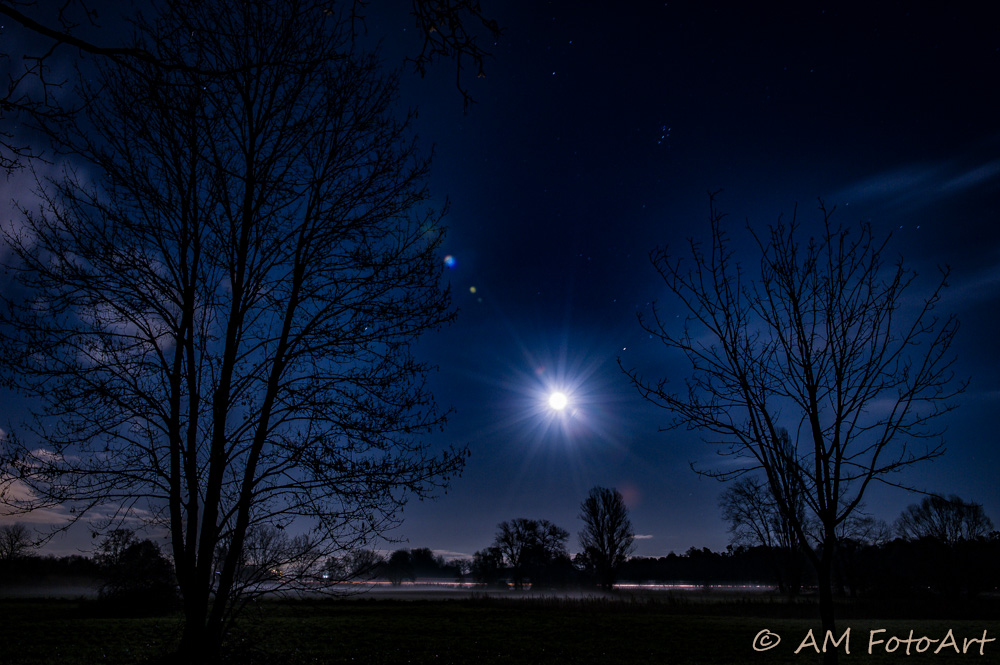 Full Moon Star